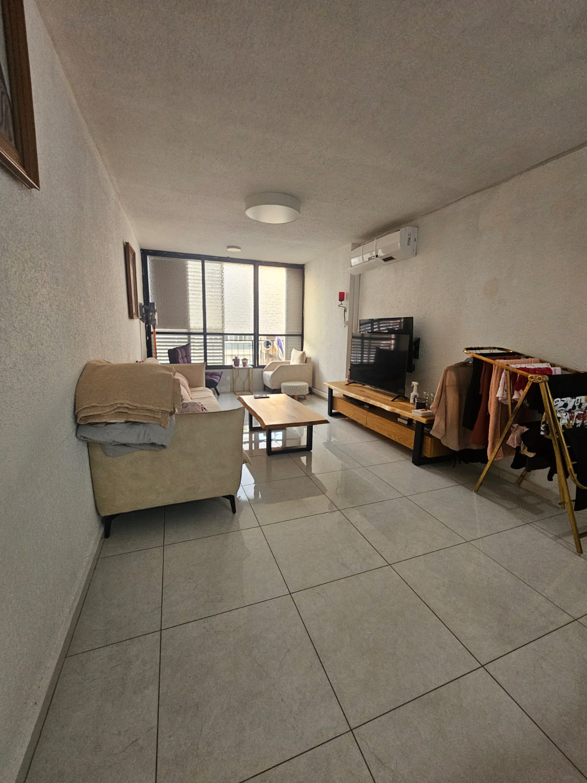 דירת 3.5 חדרים – סלון